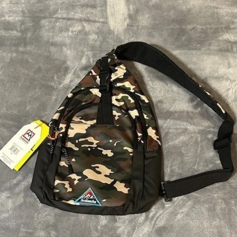 Avalanche Camo Sling Backpack Crossbody Bag Woodland Camouflage NWT Outdoor